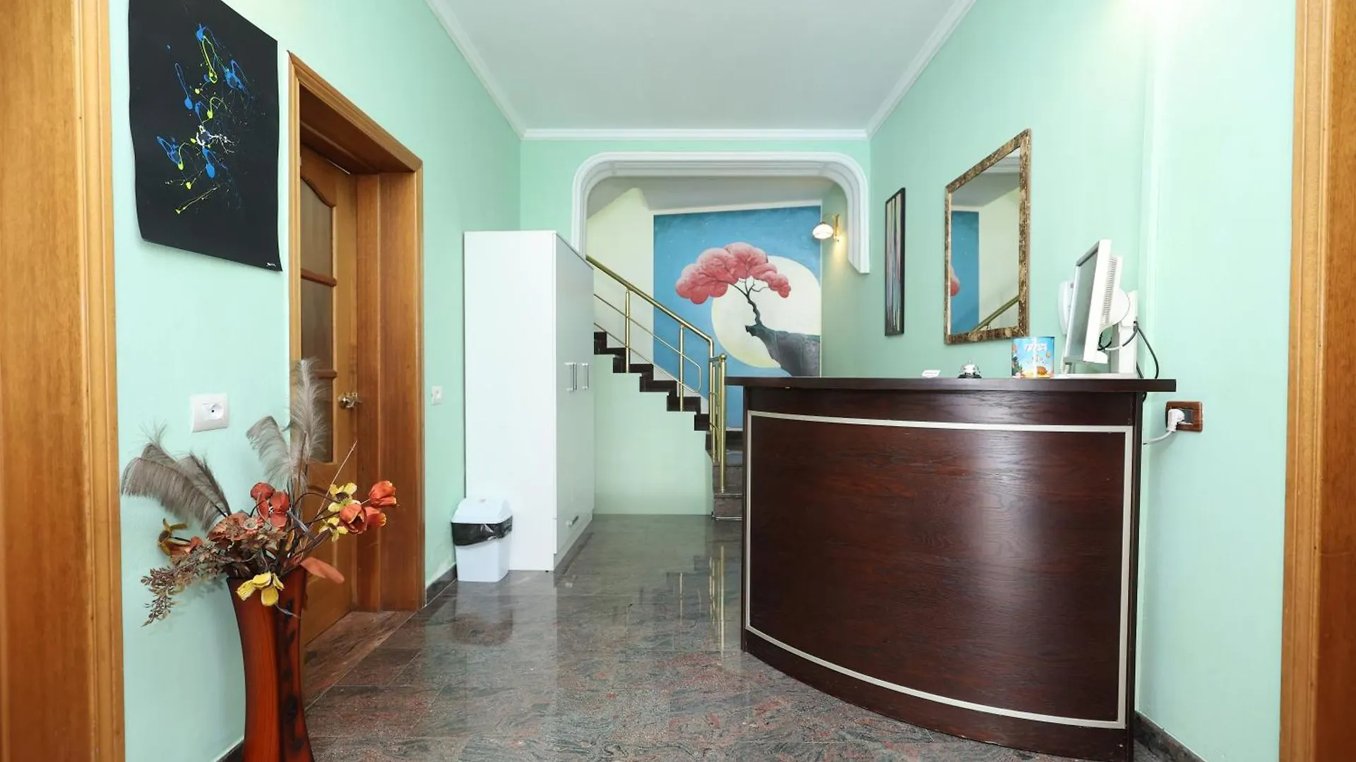 Hostel Osho Tirana