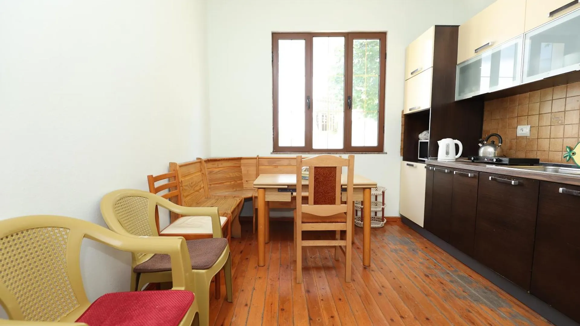 Hostel Osho Tirana