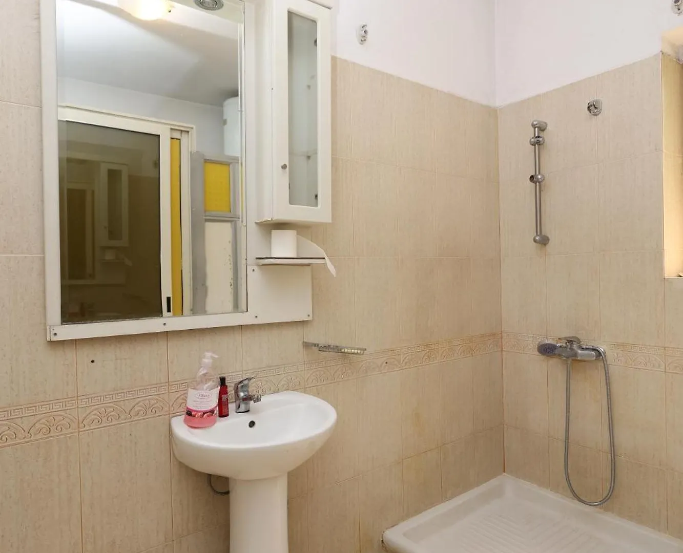 Hostel Osho Tirana