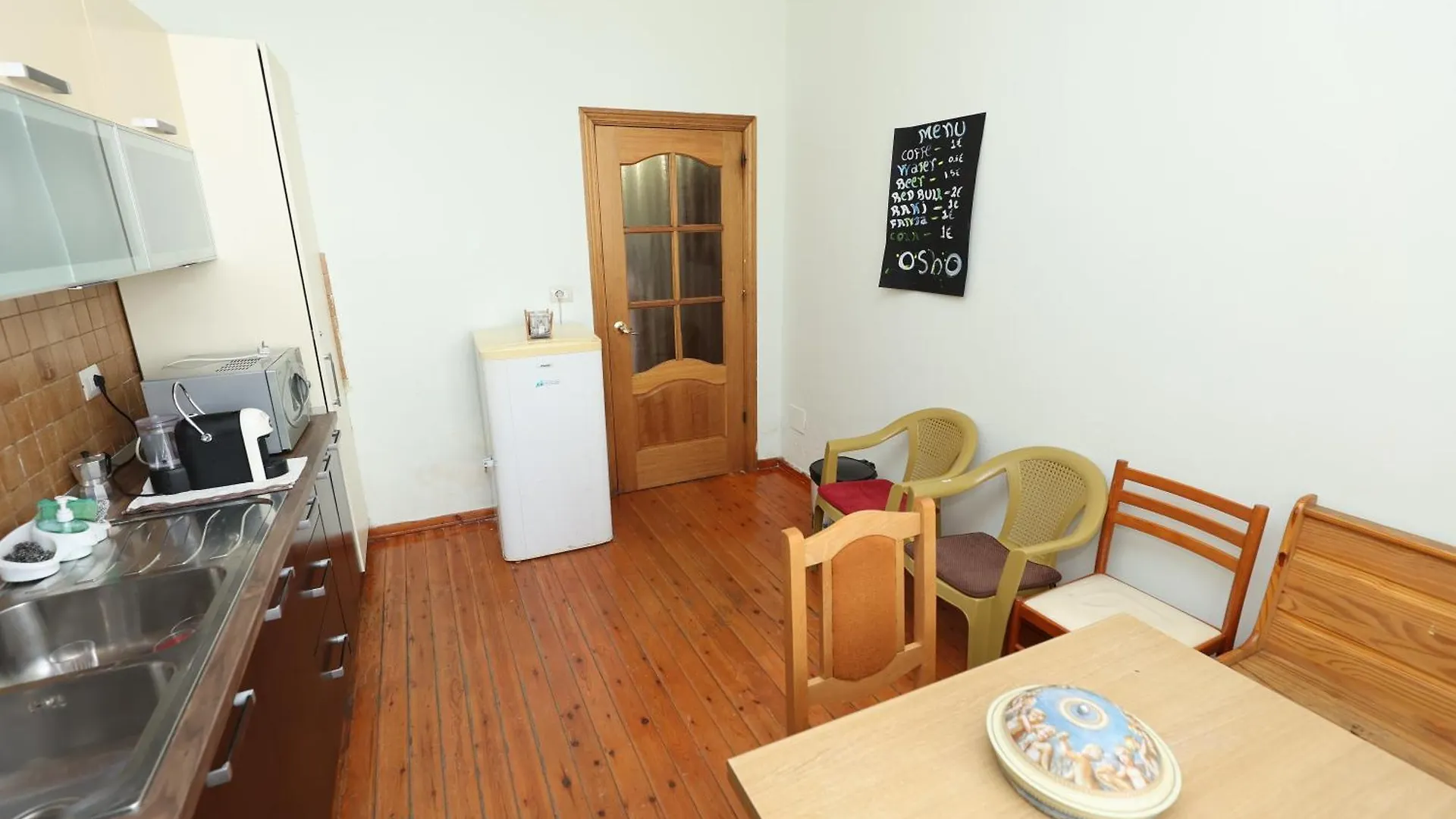 Hostel Osho Tirana