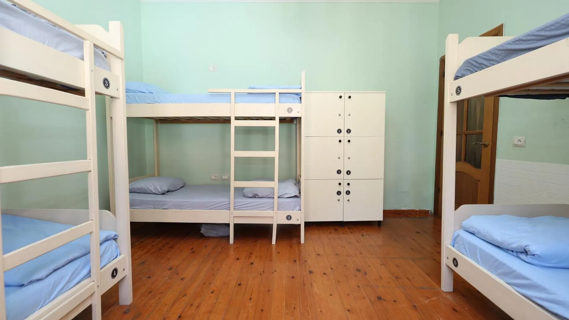 Hostel Osho Tirana Albania